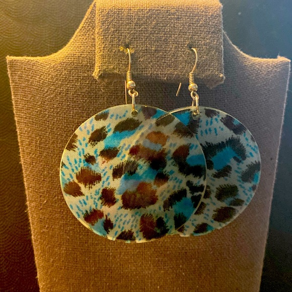 Acrylic blue & blue leopard pattern circle dangling pierced Earrings - Picture 1 of 6